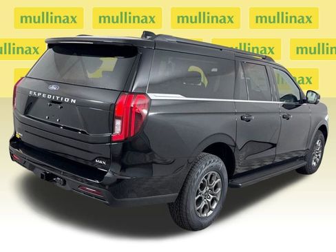 New 2026 Ford Expedition Max Active RWD image 21