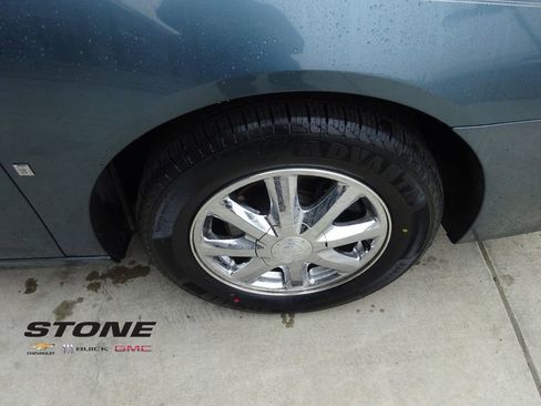 Used 2006 Buick LaCrosse CXL w/ Chrome Appearance Package image 10