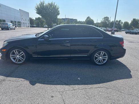 Used 2014 Mercedes-Benz C 250 Sedan image 8