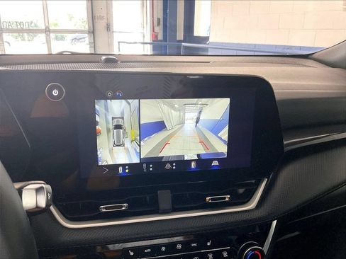 Used 2025 Chevrolet Equinox LT w/ Convenience Package II AWD/4WD image 19