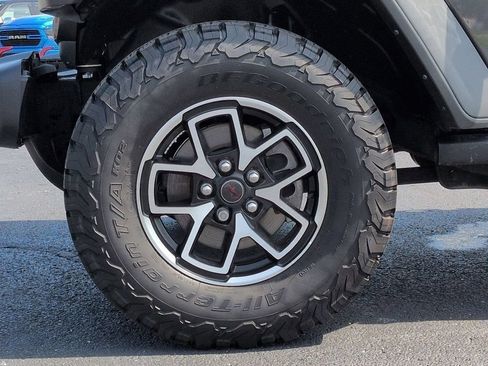 Used 2024 Jeep Wrangler Unlimited Rubicon w/ Technology Group AWD/4WD image 28