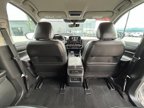 Certified 2025 Nissan Pathfinder SL AWD/4WD image 37