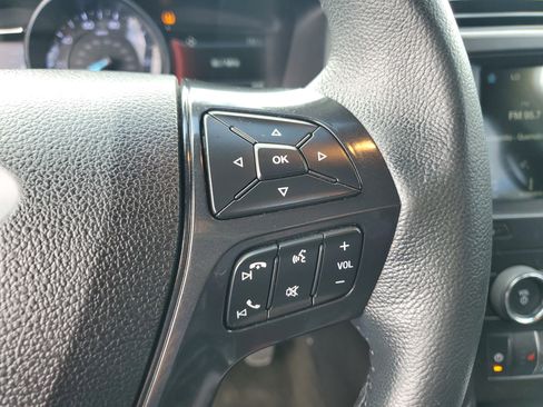 Used 2018 Ford Explorer XLT w/ Equipment Group 202A image 18