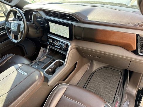 Used 2024 GMC Sierra 2500 Denali w/ Denali Reserve Package image 26
