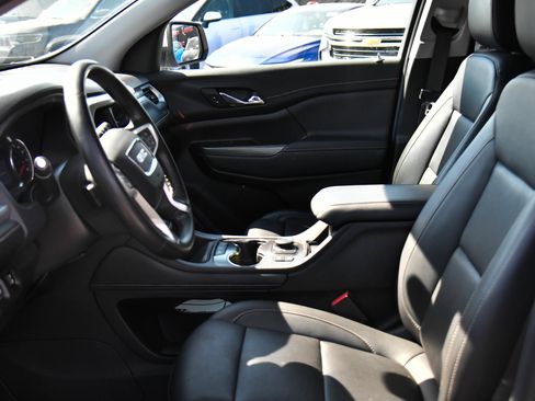 Used 2023 GMC Acadia SLT FWD image 18