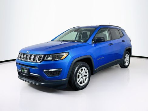 Used 2018 Jeep Compass Sport FWD image 3