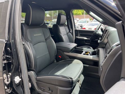 New 2025 RAM 2500 Laramie w/ Sport Appearance Package AWD/4WD image 27