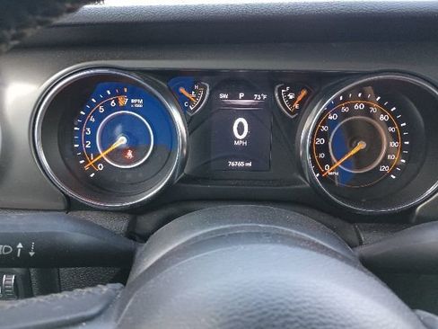 Certified 2022 Jeep Gladiator Sport AWD/4WD image 11