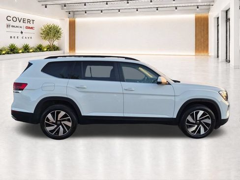 Used 2024 Volkswagen Atlas SE FWD image 14