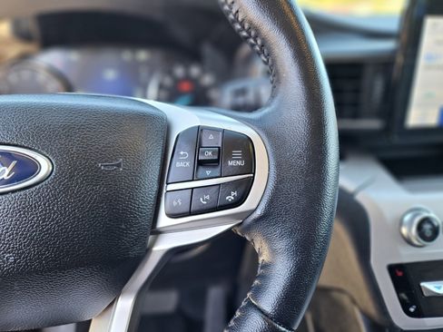 Certified 2023 Ford Explorer XLT w/ Equipment Group 202A image 29