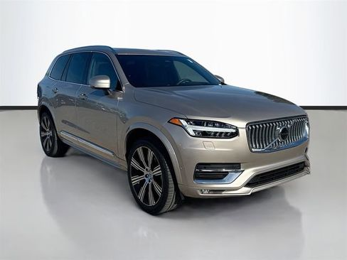 Used 2023 Volvo XC90 B6 Ultimate image 3