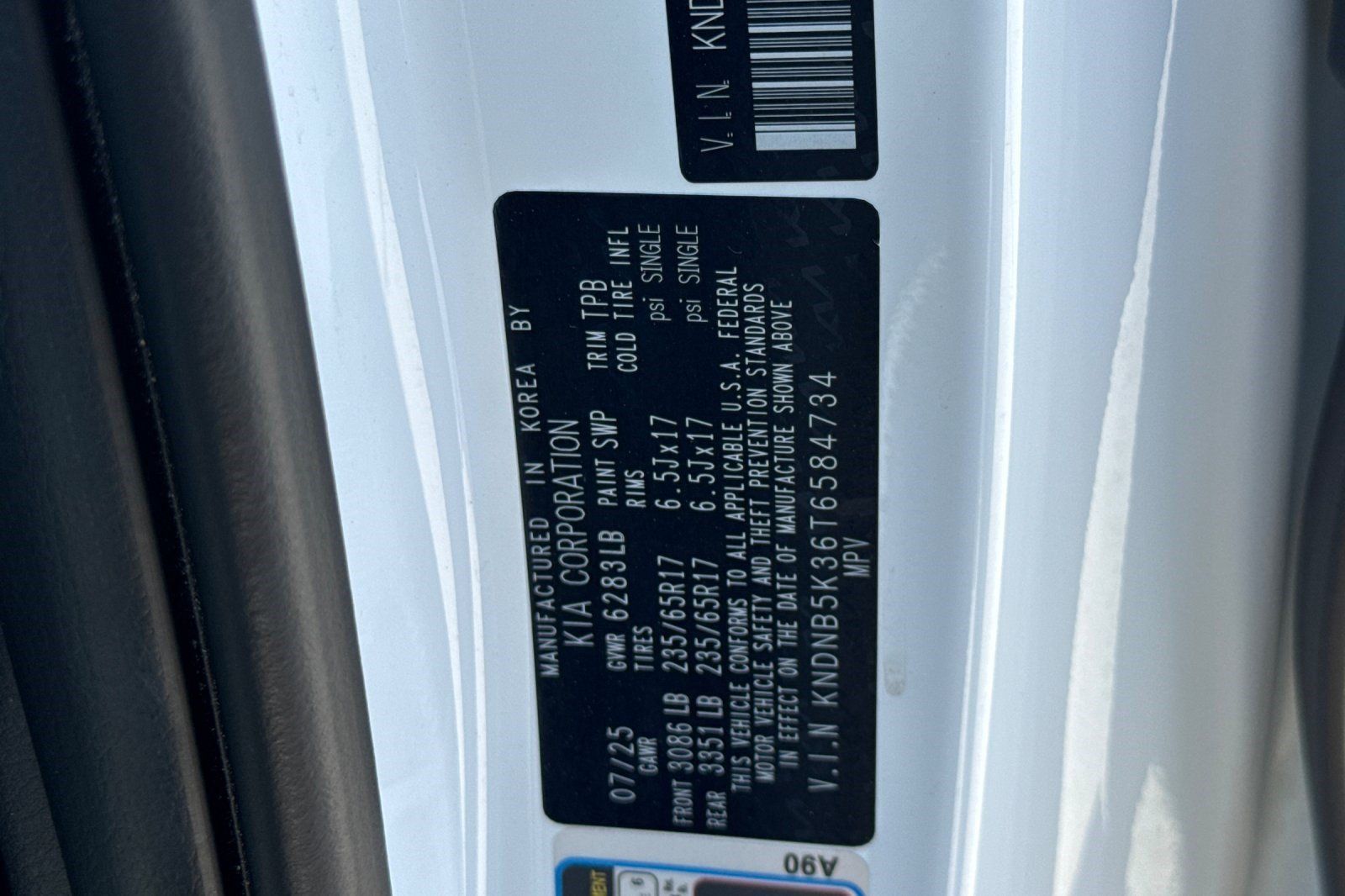 Used 2026 Kia Carnival FWD image 27