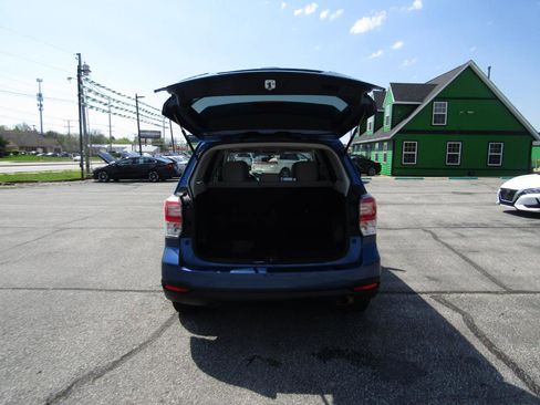Used 2018 Subaru Forester 2.5i Premium AWD/4WD image 7