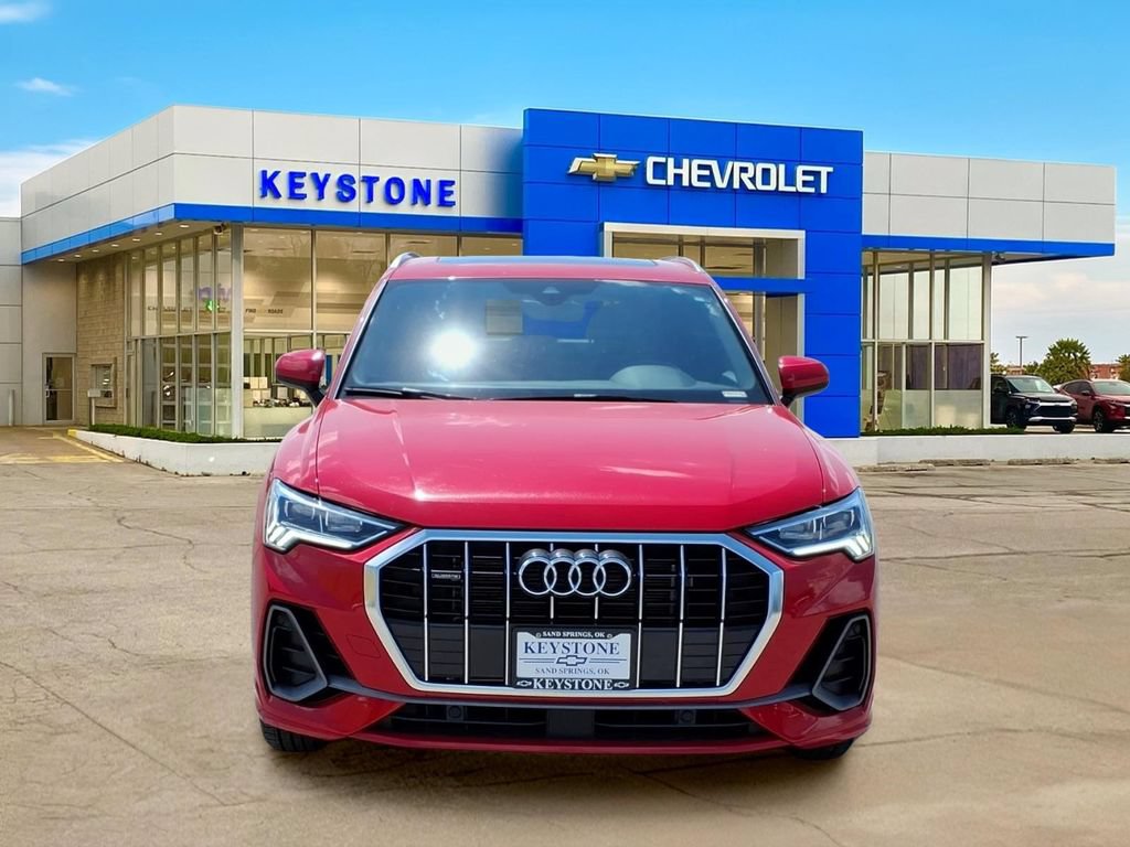 Used 2024 Audi Q3 2.0T Premium AWD/4WD image 2