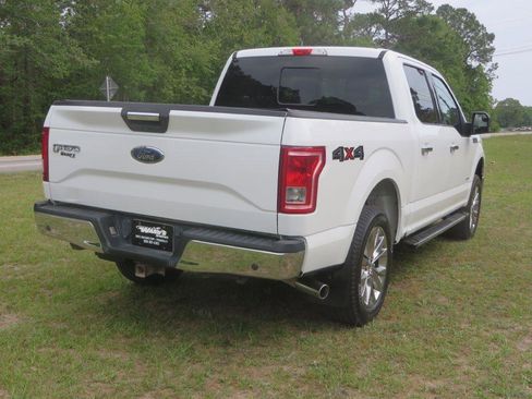 Used 2017 Ford F150 XLT w/ Equipment Group 302A Luxury AWD/4WD image 6