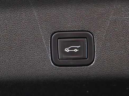 Used 2023 Chevrolet Tahoe Premier w/ Texas Edition image 35