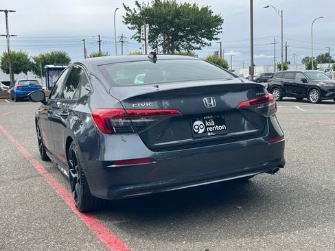 Used 2022 Honda Civic Sport image 7
