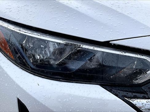 Certified 2024 Nissan Sentra SV FWD image 27