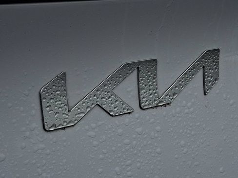 Used 2024 Kia Sportage X-Line w/ X-Line Premium Package AWD/4WD image 32