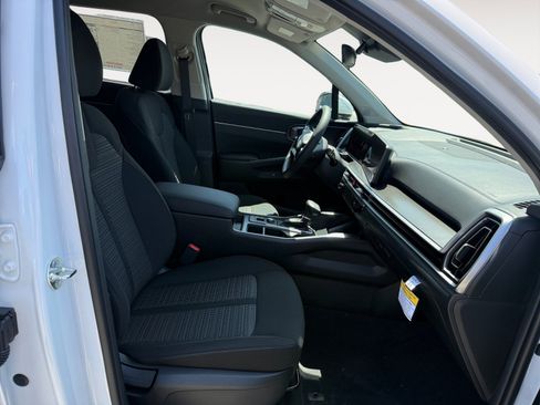 New 2026 Kia Sorento LX FWD image 19