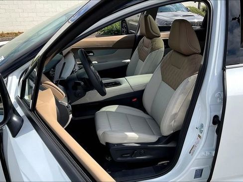 Used 2025 Nissan Murano Platinum w/ Cargo Package image 8