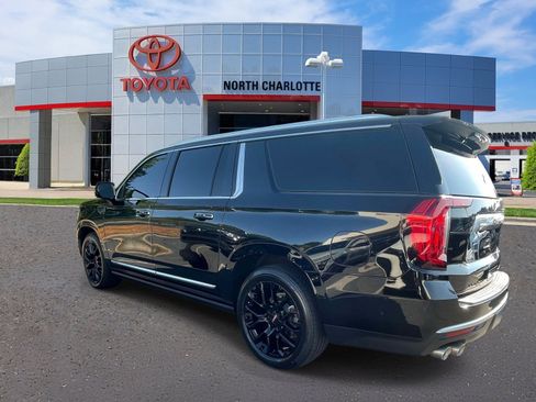 Used 2024 GMC Yukon XL Denali w/ Denali Reserve Package AWD/4WD image 4