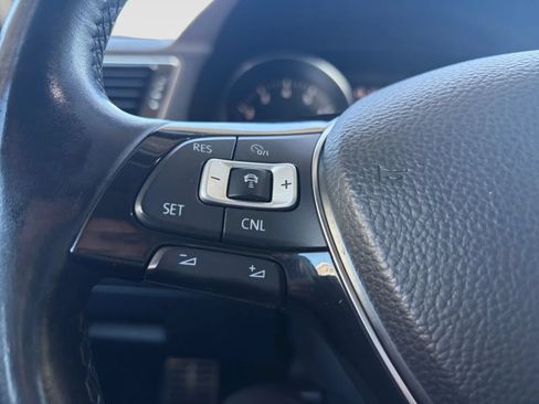 Used 2016 Volkswagen Passat 1.8T SE FWD image 29