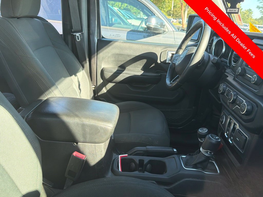Used 2019 Jeep Wrangler Sport AWD/4WD image 3