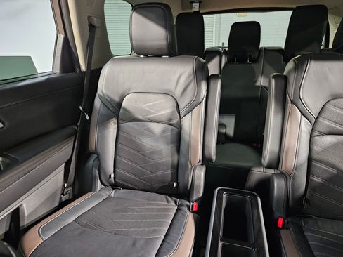 Used 2022 Nissan Pathfinder Platinum w/ Lighting Package (N93) image 12