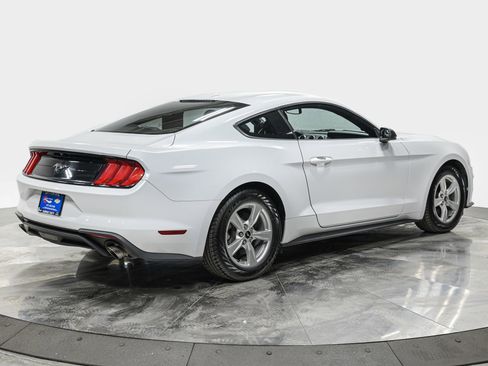 Used 2020 Ford Mustang Coupe RWD image 7