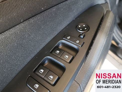 Used 2024 Kia Sportage LX image 10