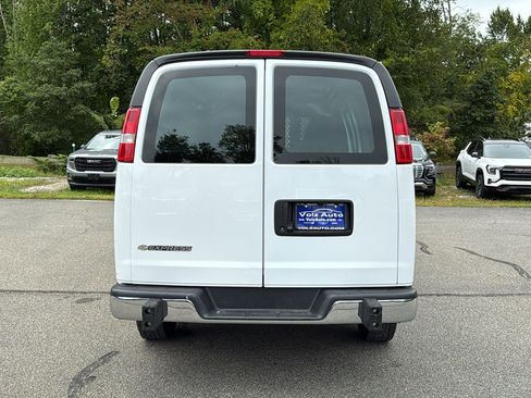 Used 2023 Chevrolet Express 2500 Work Van w/ Driver Convenience Package image 5
