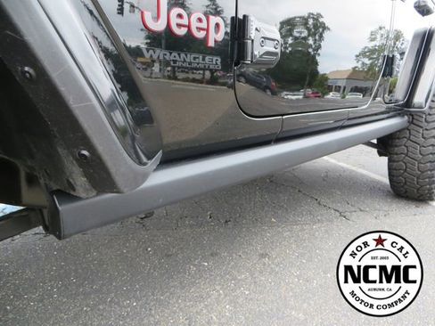 Used 2021 Jeep Wrangler Unlimited Rubicon AWD/4WD image 11