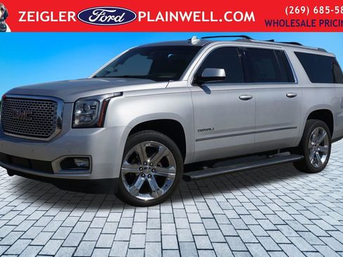 Used 2017 GMC Yukon XL Denali w/ Open Road Package AWD/4WD image 1