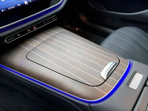 Used 2024 Mercedes-Benz E 350 4MATIC Sedan image 14