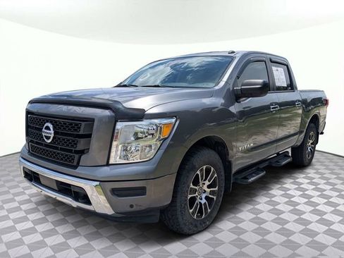 Used 2021 Nissan Titan SV w/ SV Convenience Package AWD/4WD image 8