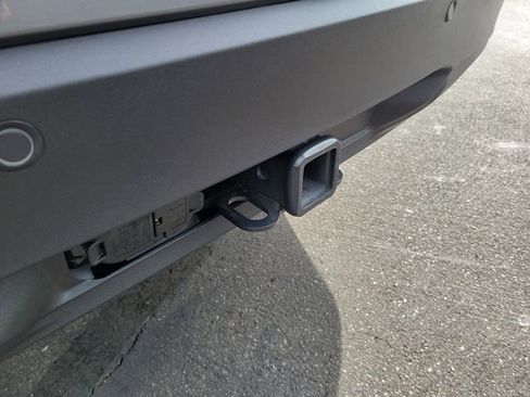 Used 2025 Ford Explorer Active image 25