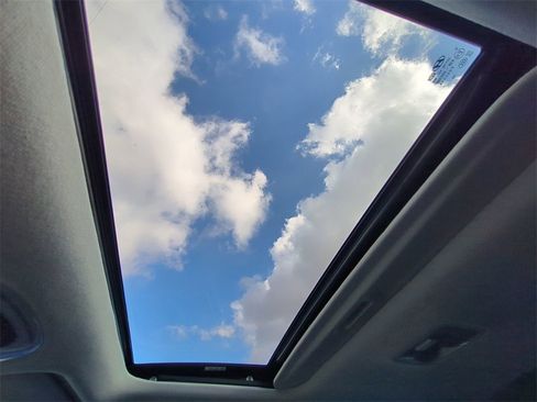 New 2026 Hyundai Elantra Limited image 22