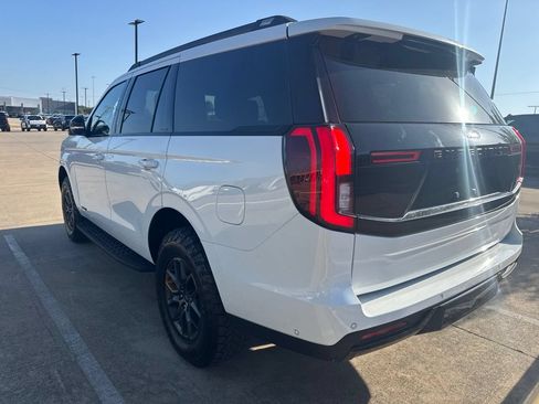 Used 2025 Ford Expedition Tremor AWD/4WD image 7