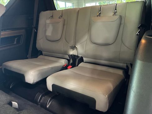Certified 2023 Lexus GX 460 w/ Black Line Special Edition AWD/4WD image 19