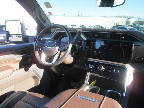 Certified 2024 GMC Sierra 3500 Denali w/ Denali Reserve Package image 26