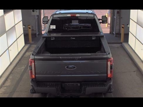 Used 2023 Ford F250 Lariat w/ Sport Appearance Package AWD/4WD image 4