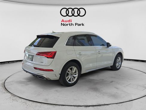 Used 2023 Audi Q5 2.0T Premium w/ Convenience Package AWD/4WD image 5