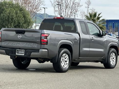 Used 2024 Nissan Frontier SV w/ Technology Package RWD image 4