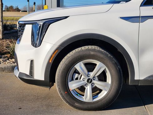 New 2026 Kia Sorento LX image 5
