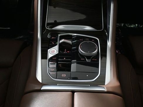 Certified 2024 BMW X6 xDrive40i w/ Premium Package AWD/4WD image 24