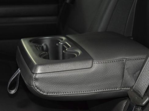 Used 2024 GMC Sierra 2500 Denali w/ Technology Package AWD/4WD image 46