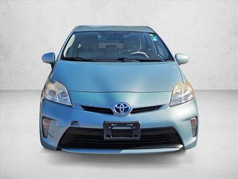 Used 2014 Toyota Prius Three FWD image 2