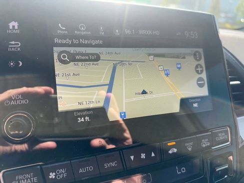 Used 2023 Honda Odyssey Touring image 9