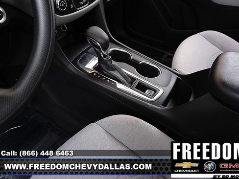 Used 2023 Chevrolet Equinox LT image 28